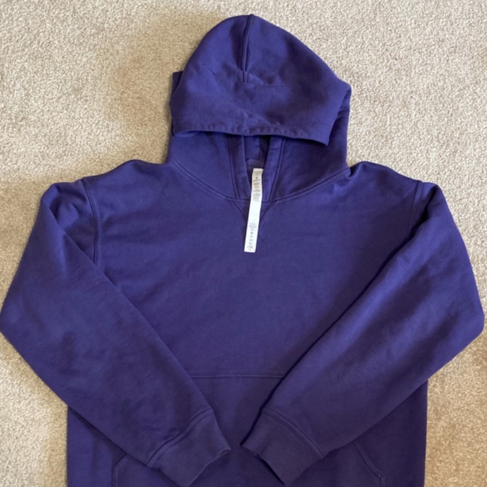 Lululemon sweatshirt